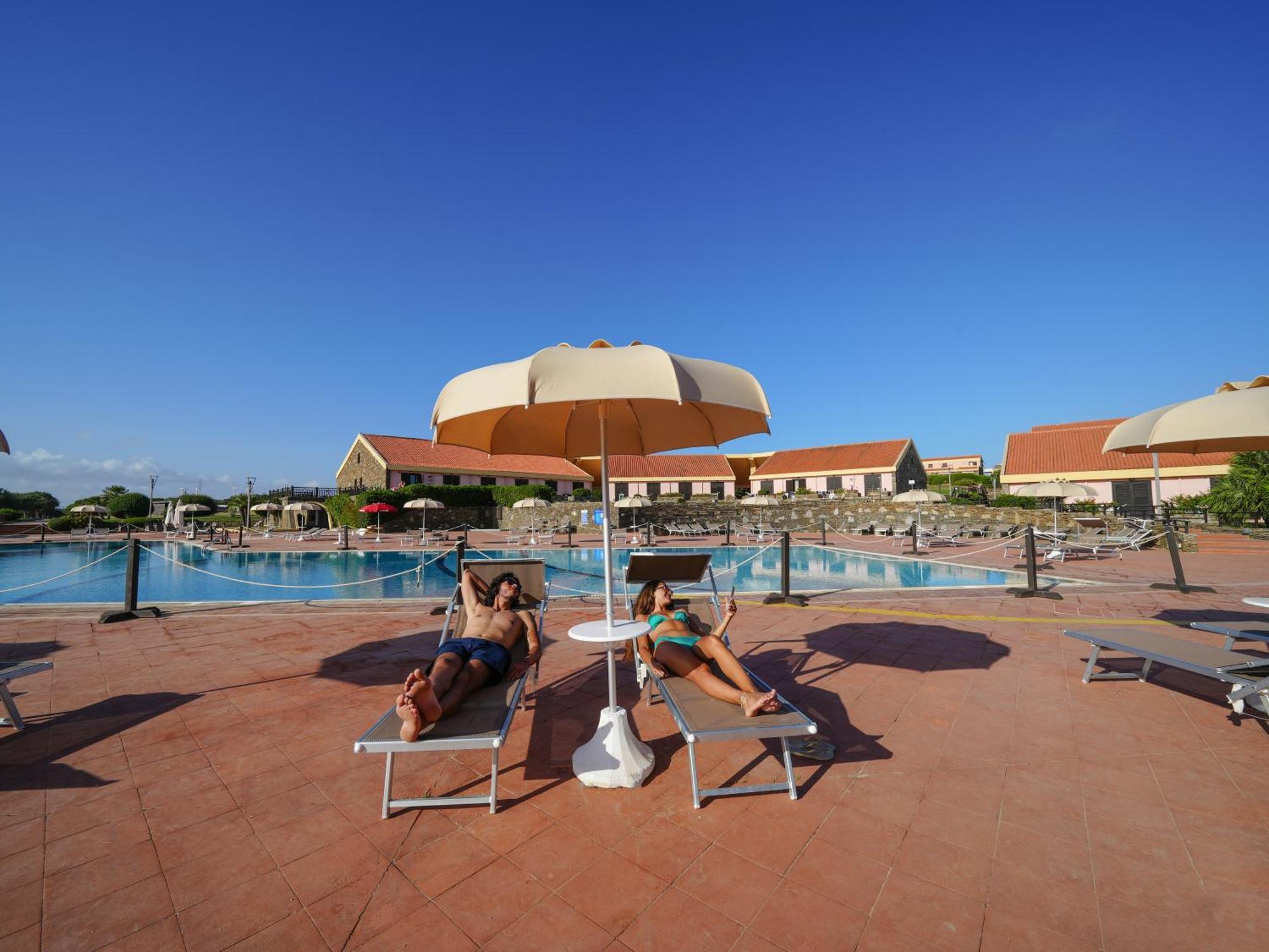 Le Tonnare Di Stintino - Beach Resort 外观 照片
