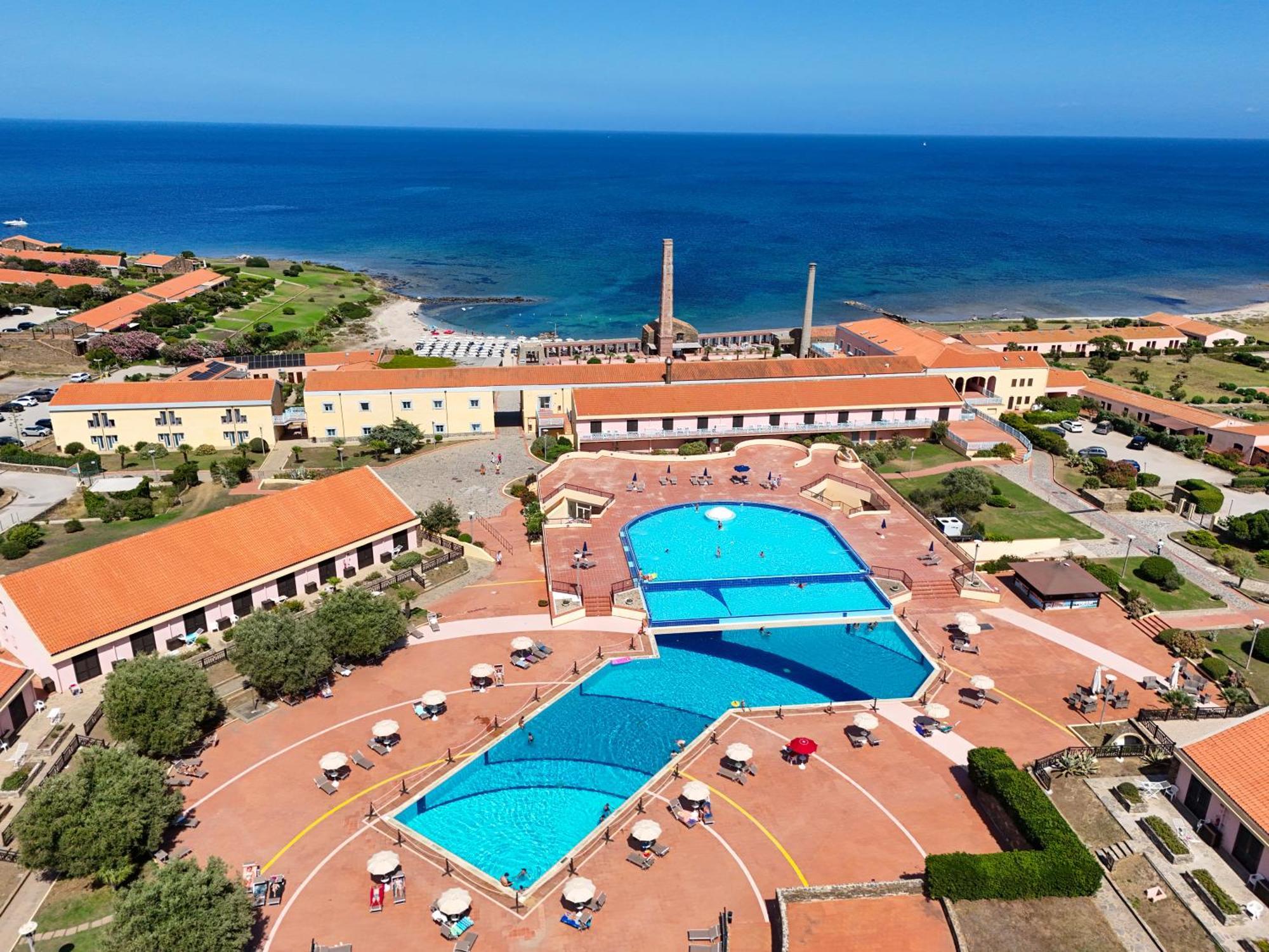 Le Tonnare Di Stintino - Beach Resort 外观 照片